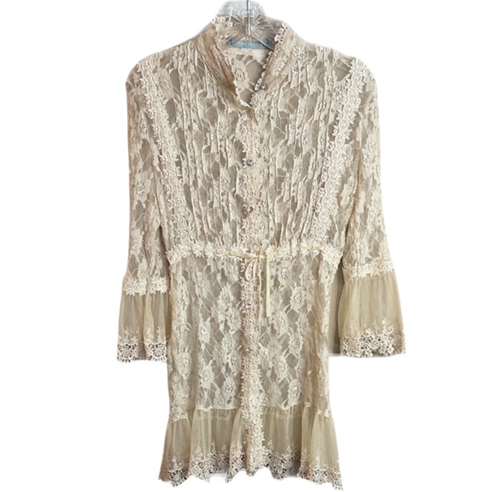 Passion Concept Sz Small Elegant Cream Lace Sheer‎ Fairy Whimsical Top
